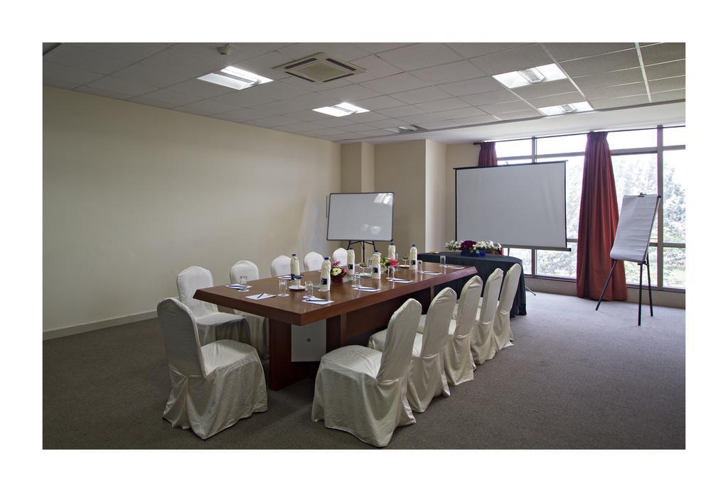 Clarks Exotica Convention Resort & Spa Devanahalli Экстерьер фото