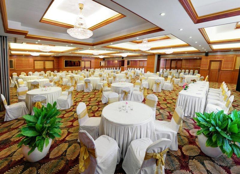 Clarks Exotica Convention Resort & Spa Devanahalli Экстерьер фото